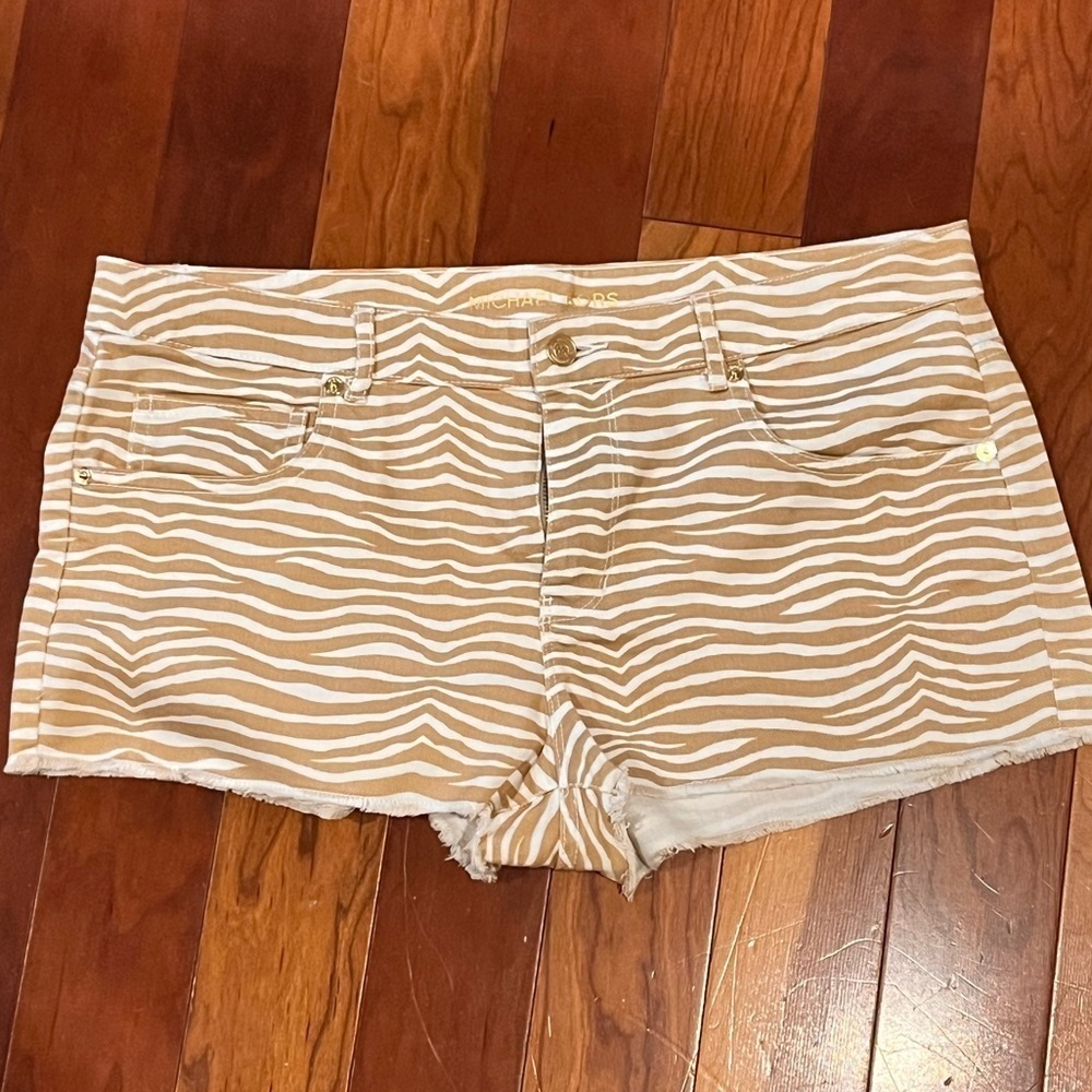Michael Kors Shorts Ladies Sz 10 Animal Print Summer Perfect EUC